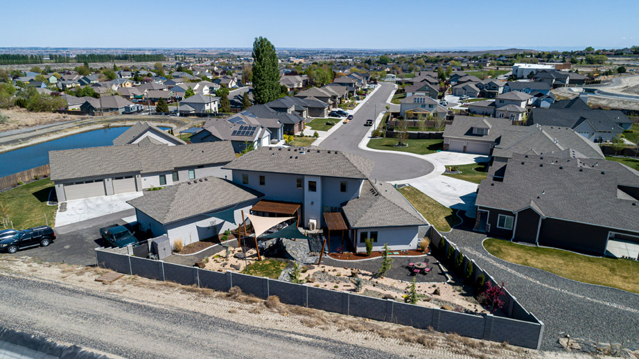 Back Yard with Community Aerial